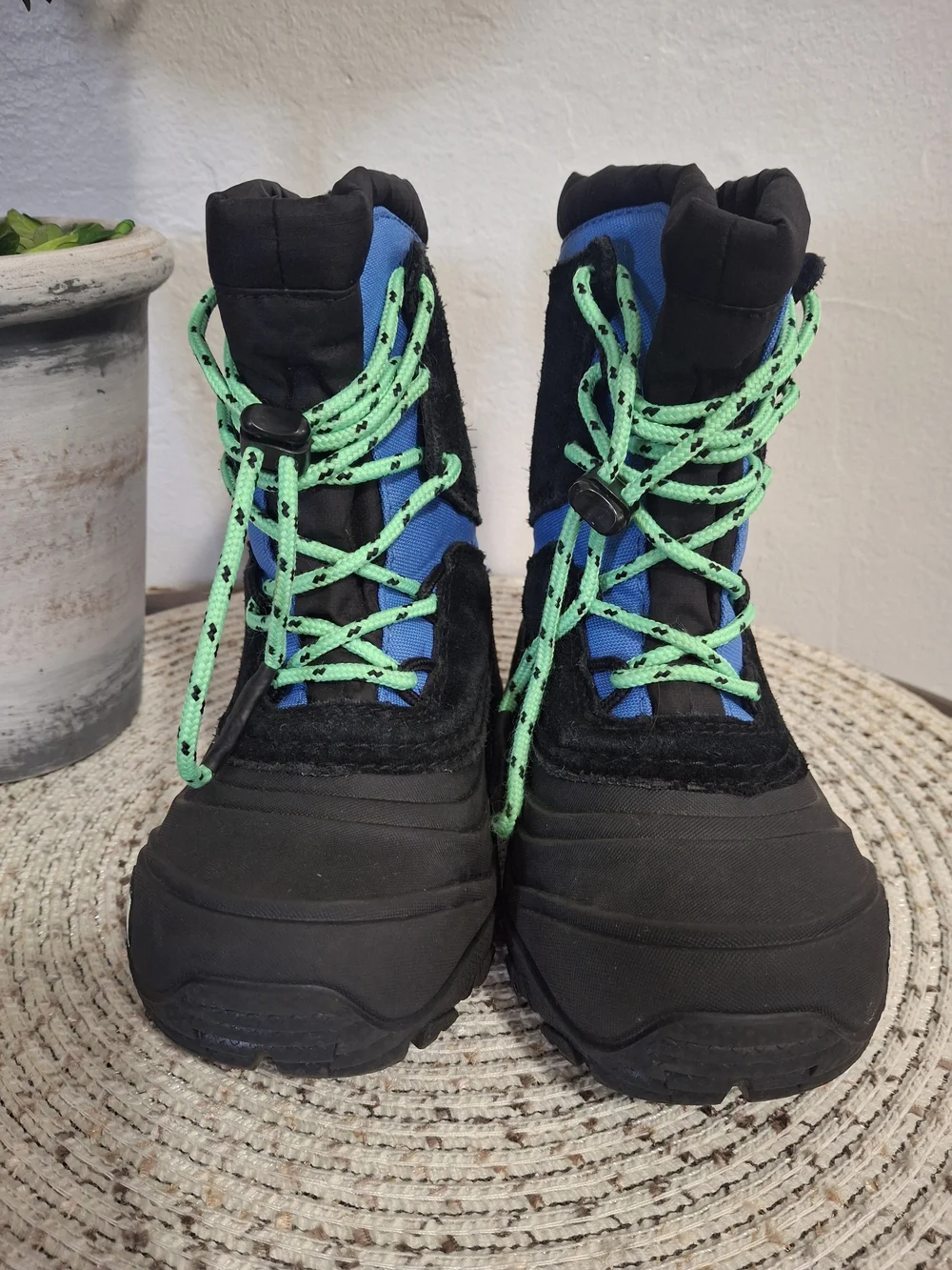 The North Face Kids Snow Boots Size 12.